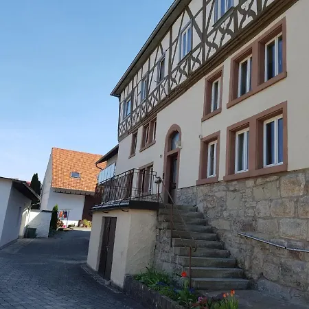 Beim Schloss Michel