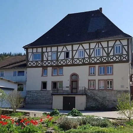 Beim Schloss Michel *